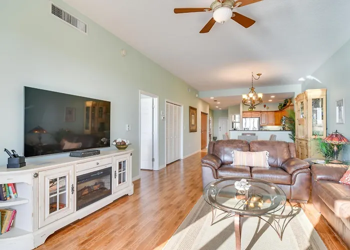Ferienhaus Coastal W/ Harbor Views: Steps To Beach!
