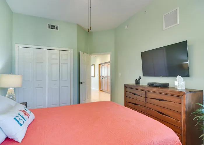 Ferienhaus Coastal W/ Harbor Views: Steps To Beach! Clearwater Beach